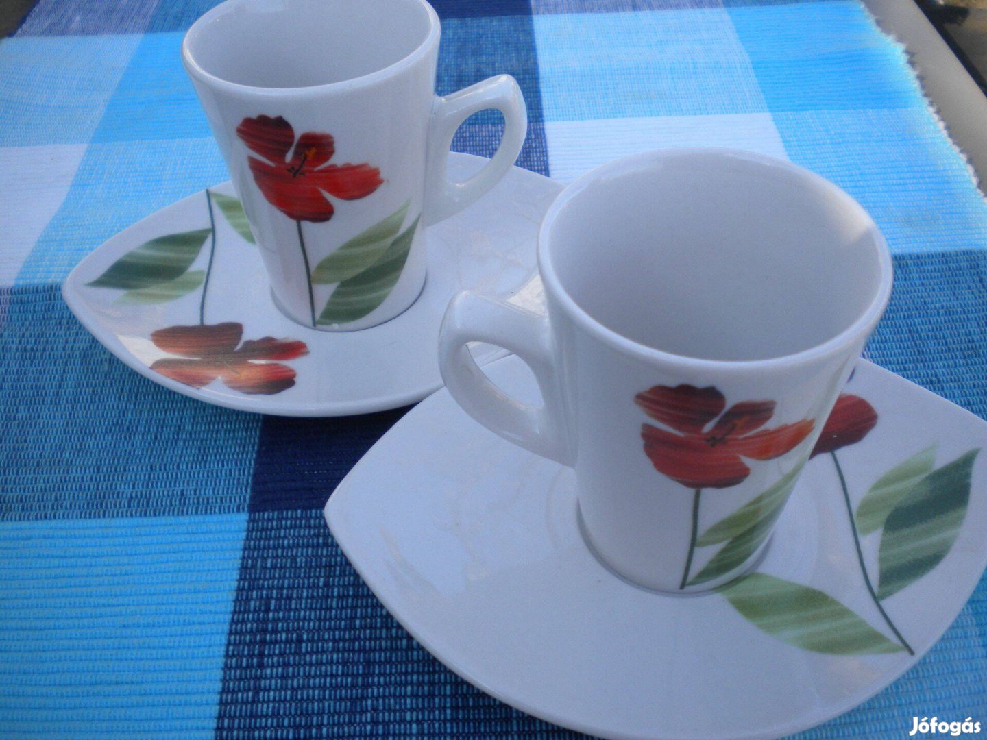 Virágos tavaszi kávés csésze párban