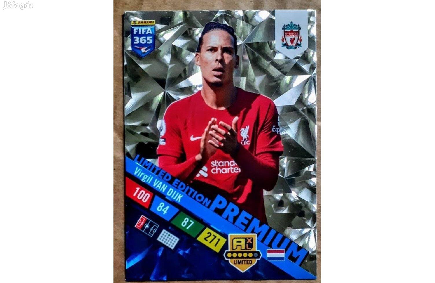 Virgil van Dijk Liverpool Premium Limited focis kártya Panini 2023