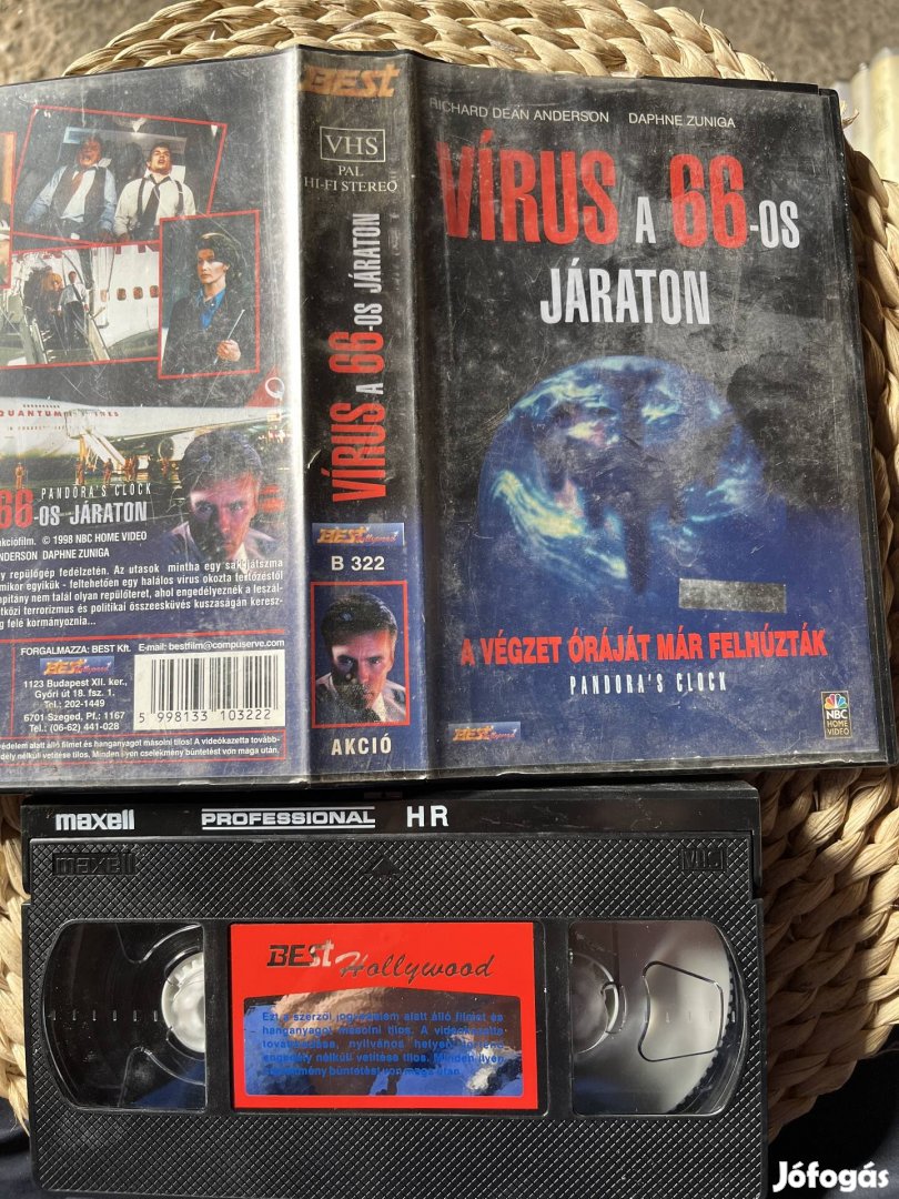 Vírus a 66 os járaton vhs