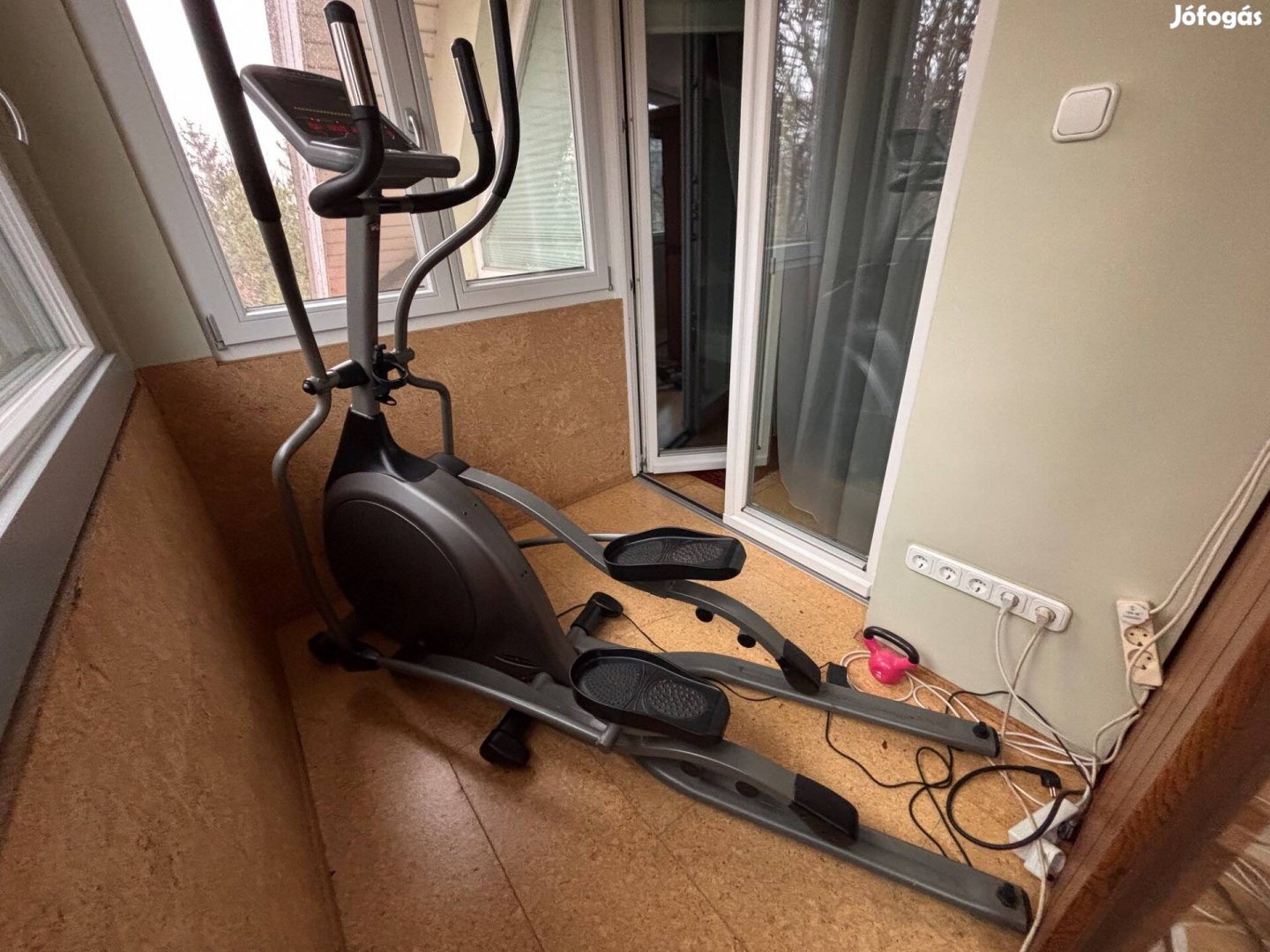 Vision Fitness fronthajtású, félprofi x6200 hrt ellipszis gép