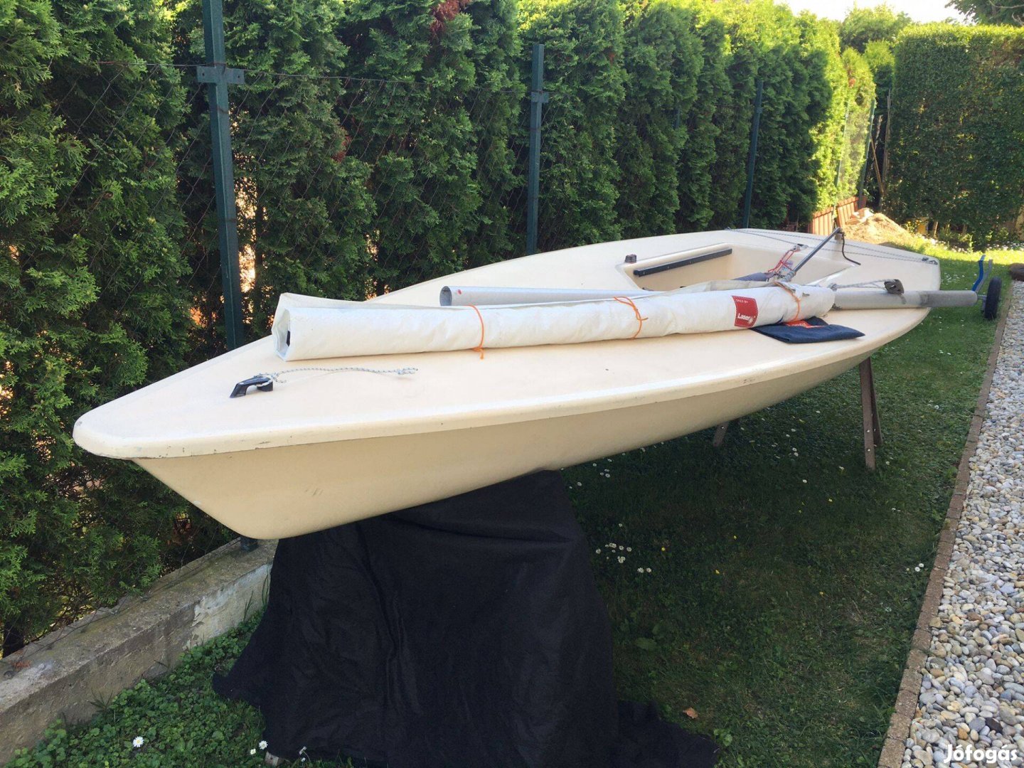 Vitorlás Laser Radial