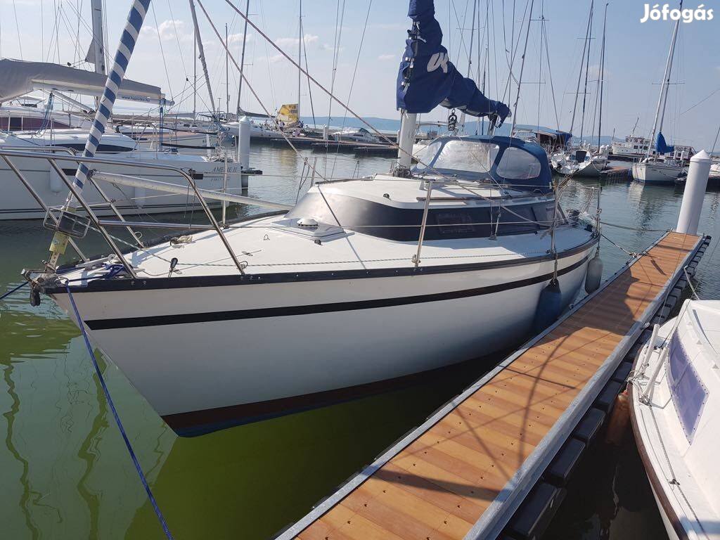 Vitorláshajó Dufour 2800 eladó
