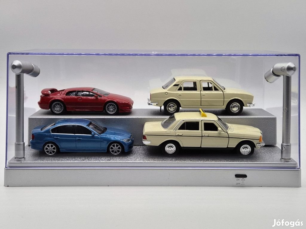 Vitrin / display 1:24 1:43 1:64 modellautóhoz - led világítással