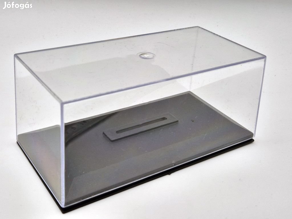 Vitrin/display 1:43 méretű modellautóhoz