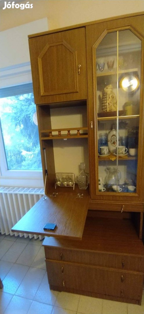 Vitrines + Fiókos Szekrény