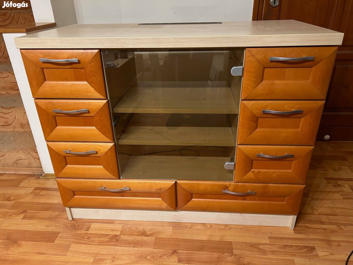 Vitrines, fiókos multimédia / TV szekrény