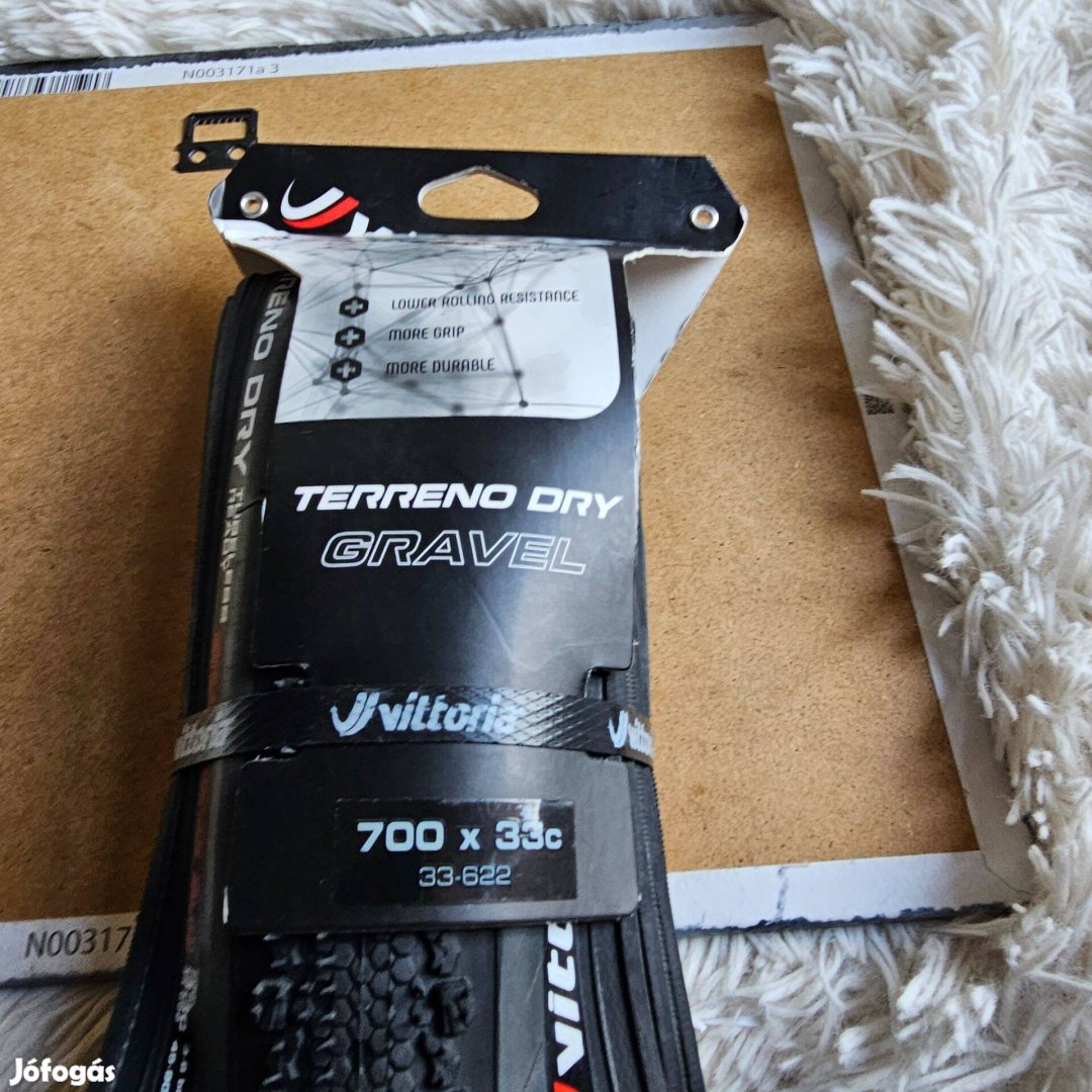 Vittoria Terreno Dry Tubeless 700C x 33 kerékpár külsö