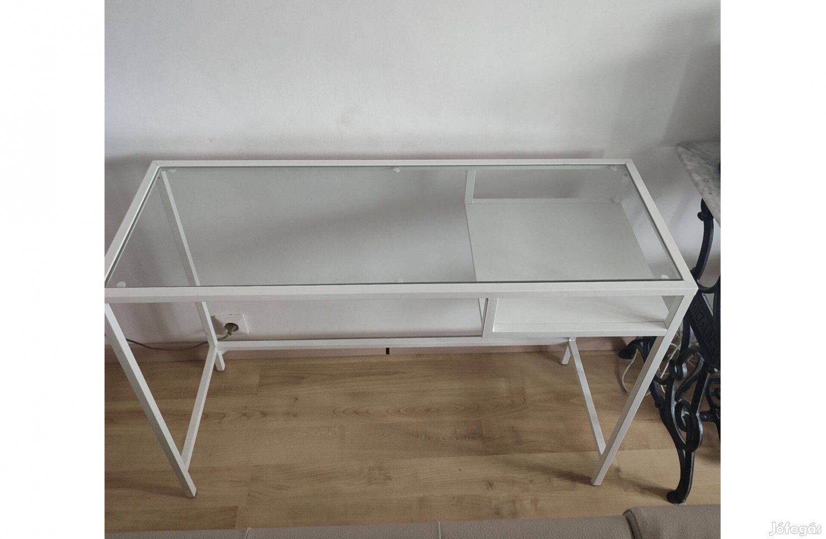 Vittsjö Ikeás fehér üveg laptop/iróasztal eladó