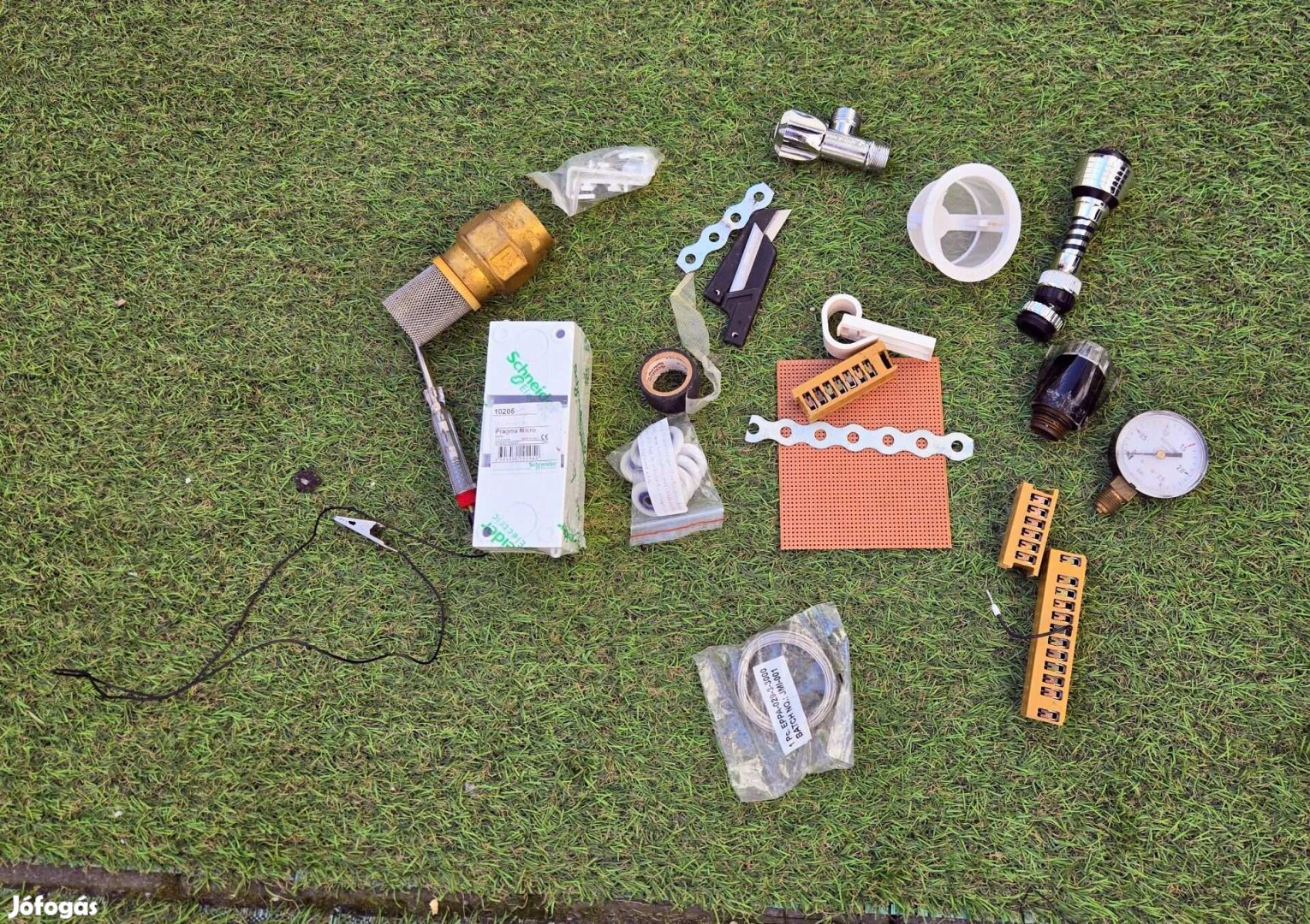 Víz-gáz-villany szerelési anyagok és alkatrészekVegyes pakk