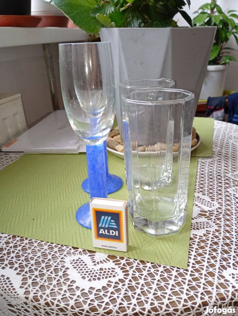Vízes pohár párban eladó 4000ft2db óbuda
