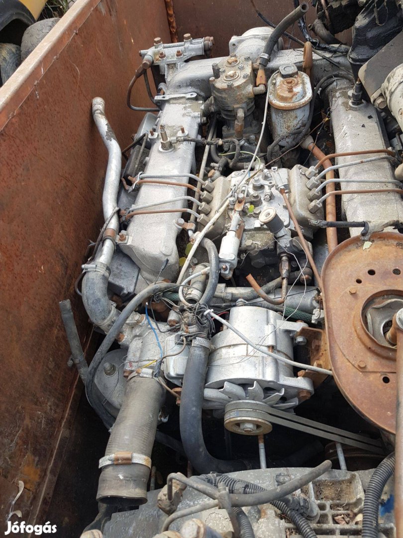 Vízhűtéses Kamaz motor eladó!