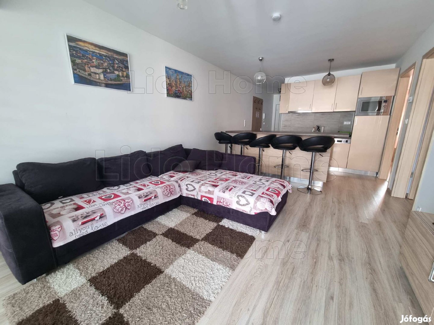 Vízközeli lakás Siófok-Aranyparton