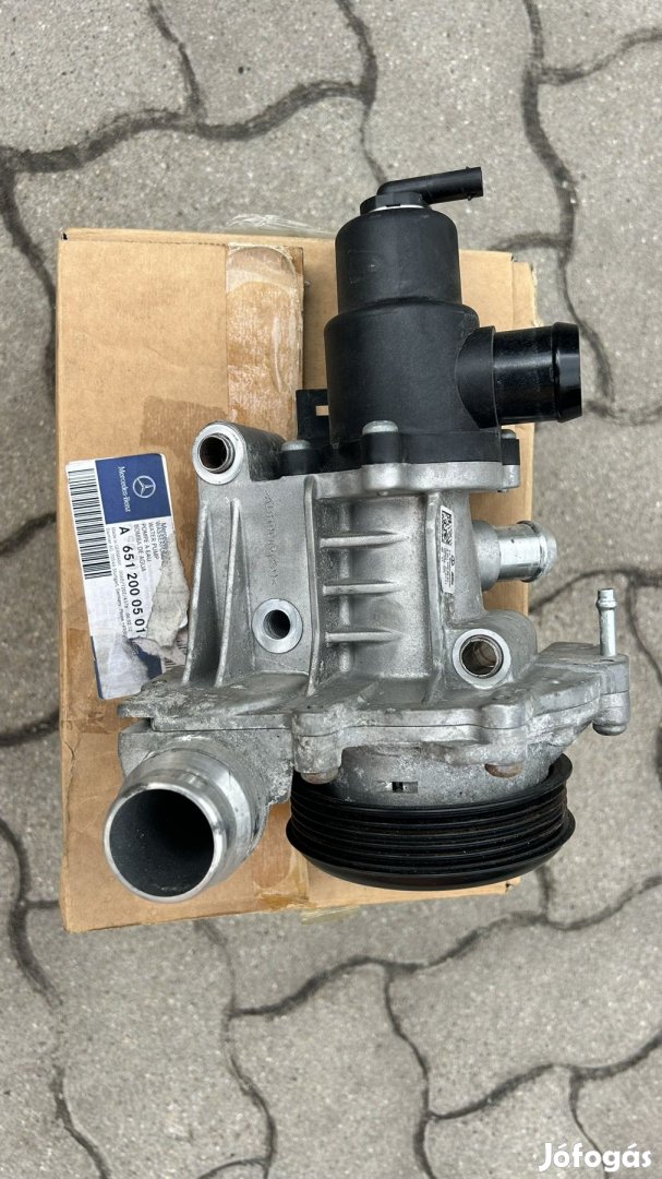 Vízpumpa termosztáttal A6512000501 eladó