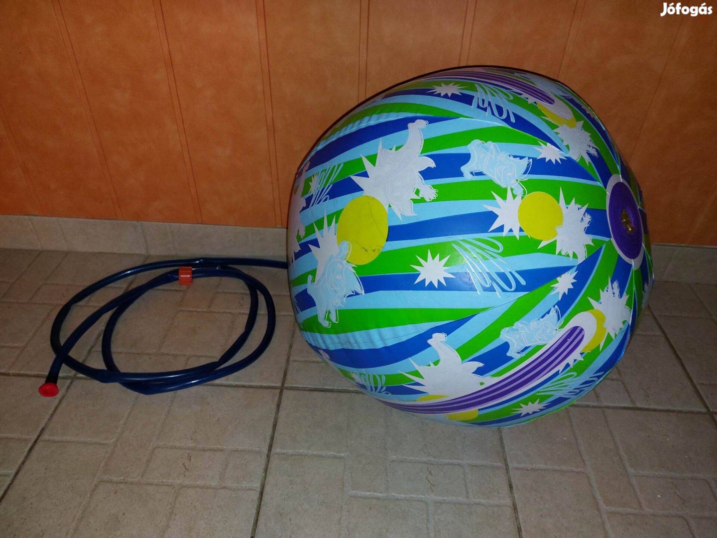 Vízspriccelő labda, slagra köthető labda