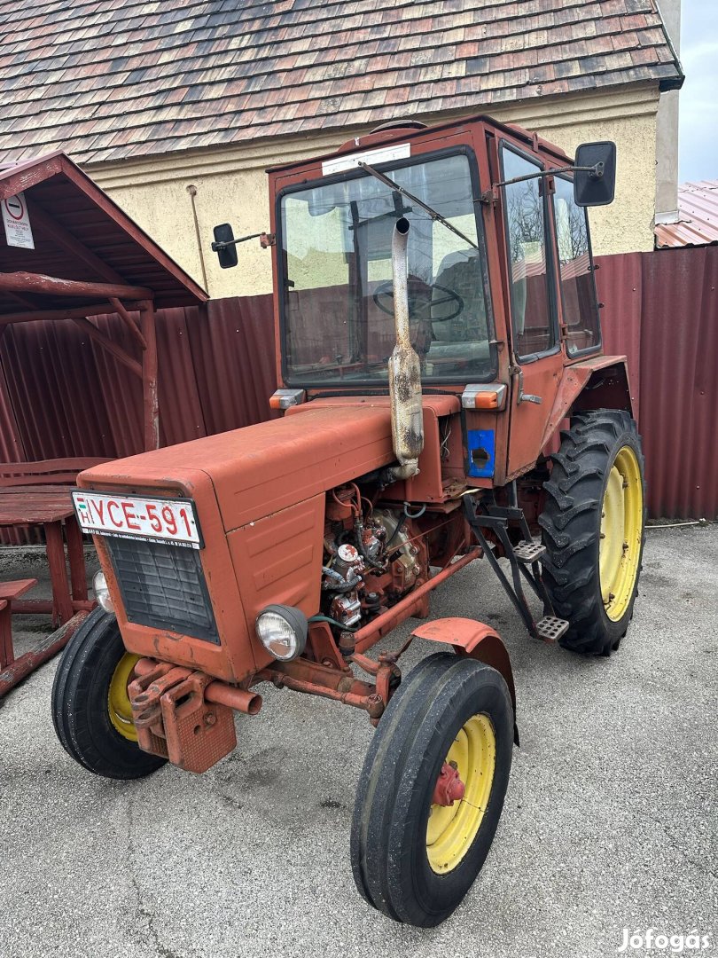 Vladimirec T25 traktor