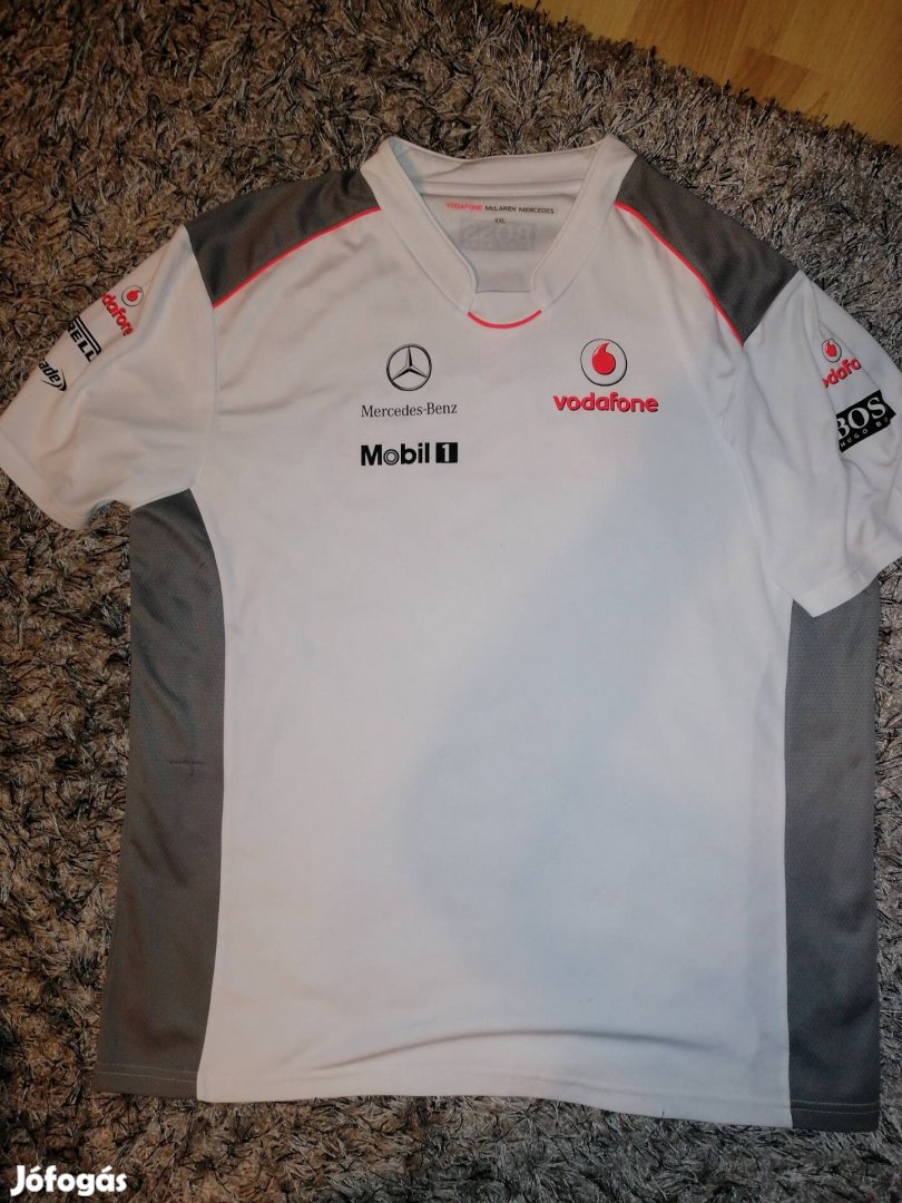 Vodafone Mclaren Mercedes team férfi póló 