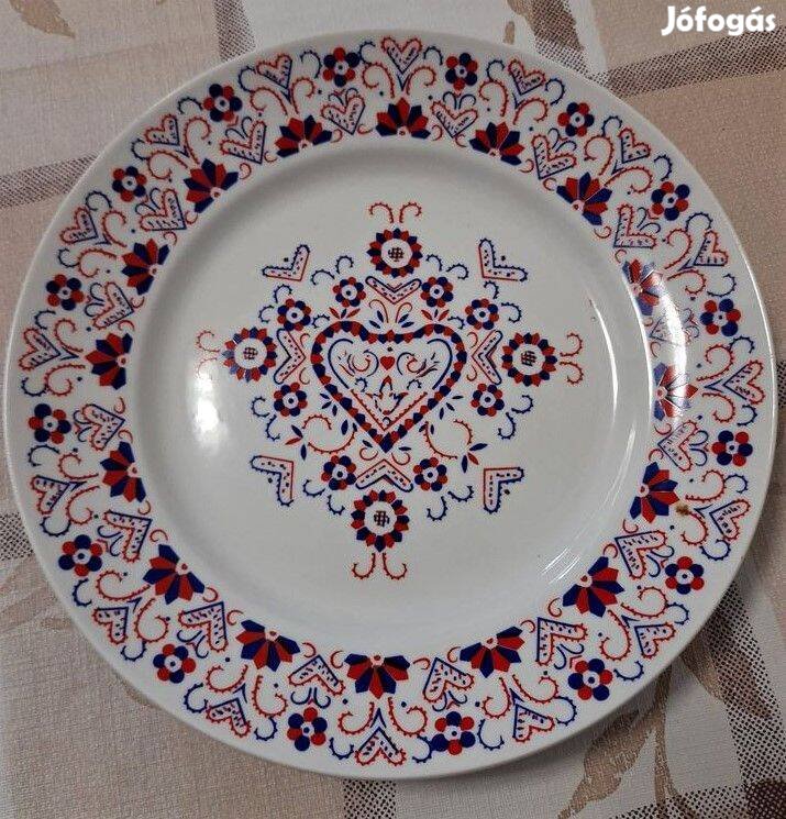 Volán egyedi megrendelés Hollóházi porcelán népies