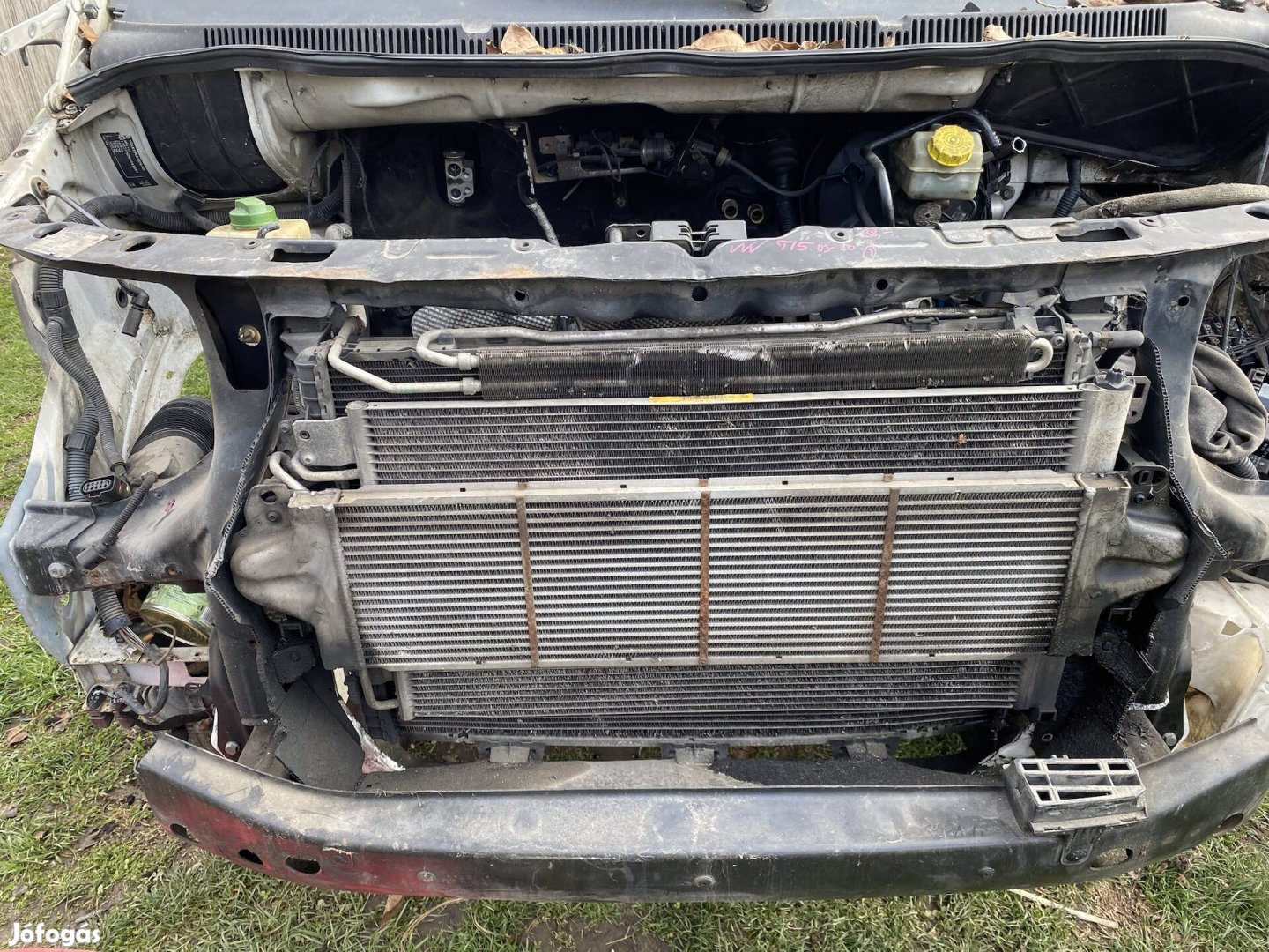 Volkseagen Transporter T5 2.5 pdtdi homlokfal