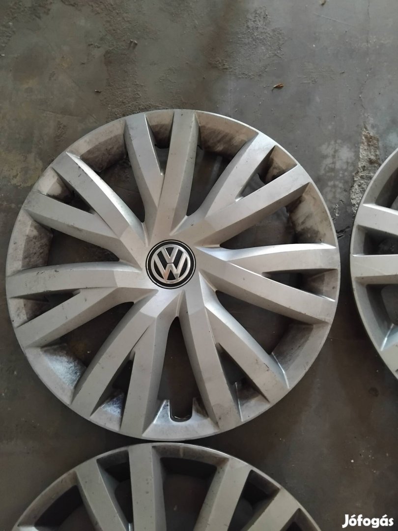Volkswagen 16" Gyári dísztárcsa garnitúra 