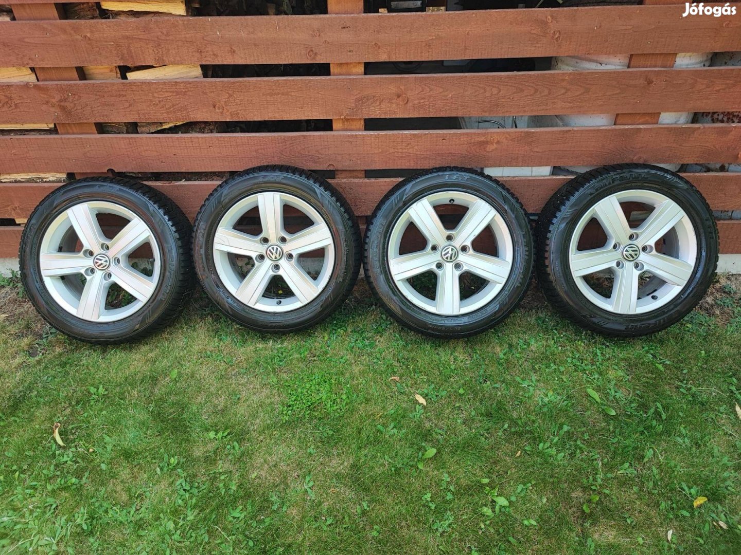 Volkswagen 16"-os alufelni garnitúra, 5x112 téli gumikkal! 