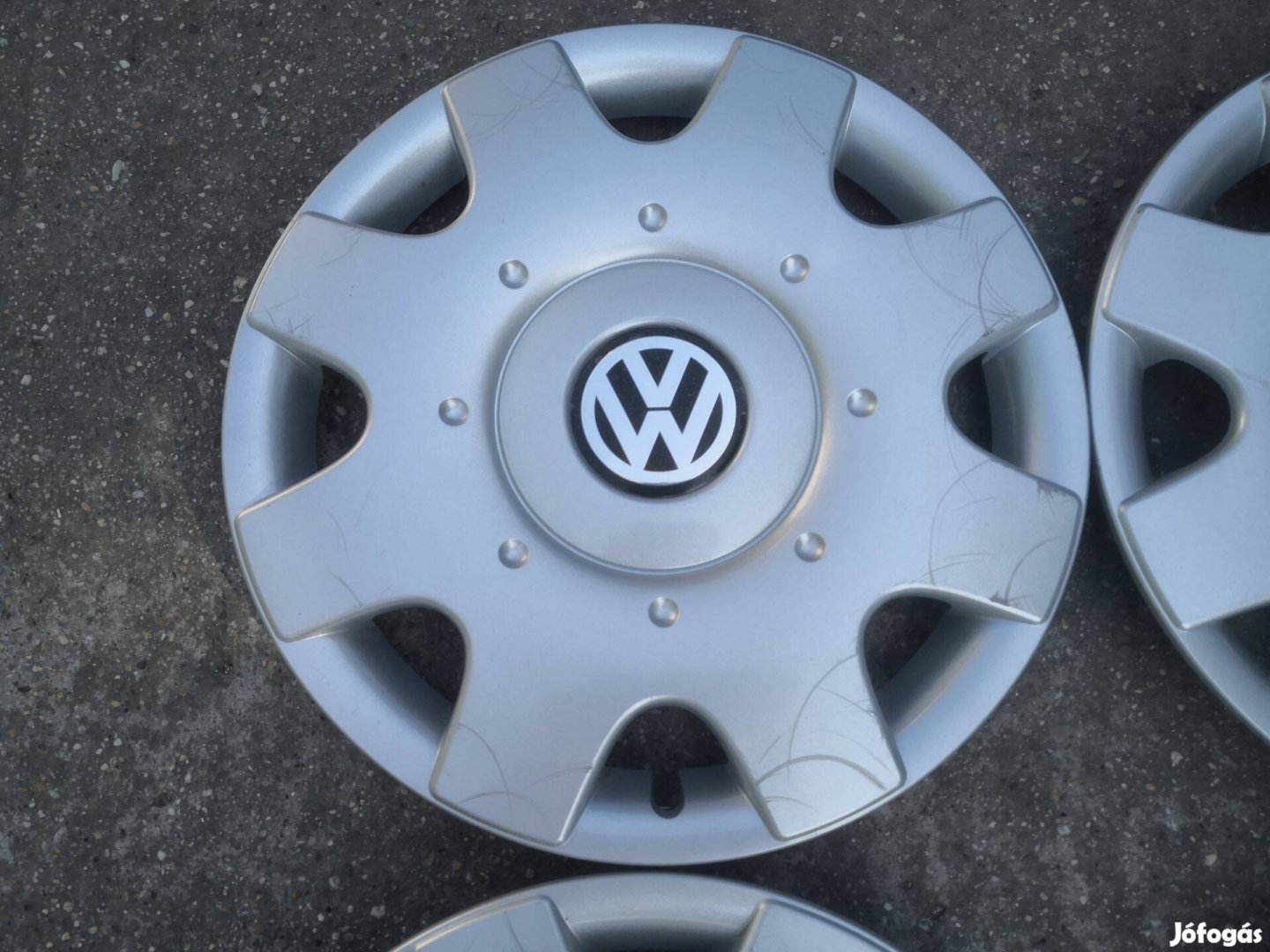 Volkswagen 16-os gyári dísztárcsa