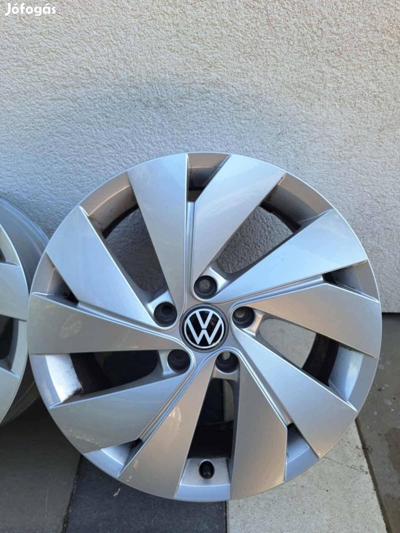 Volkswagen 17 colos felni újszerű állapotban Golf Touran Jetta Passat