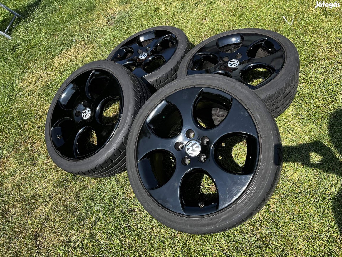 Volkswagen 18' alufelni szett nyári gumikkal, 5x112