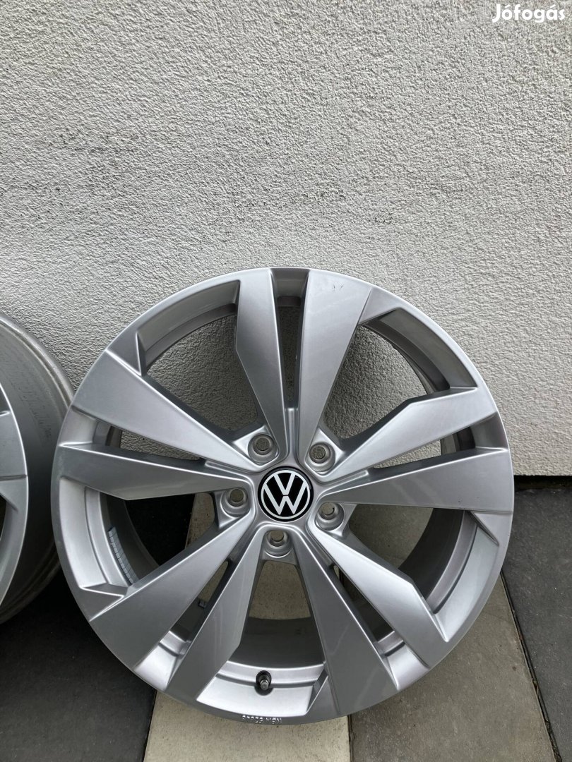 Volkswagen 18 colos új felni Golf Touran Passat ID3 Skoda Seat