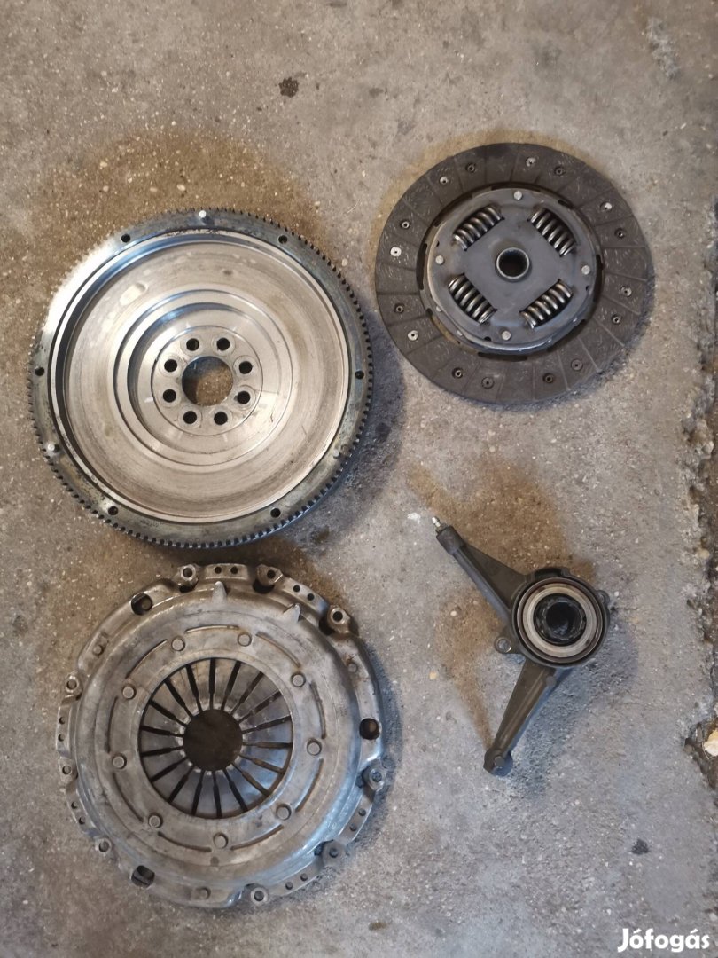 Volkswagen 2.5 t4 lendkerék és kuplungszett