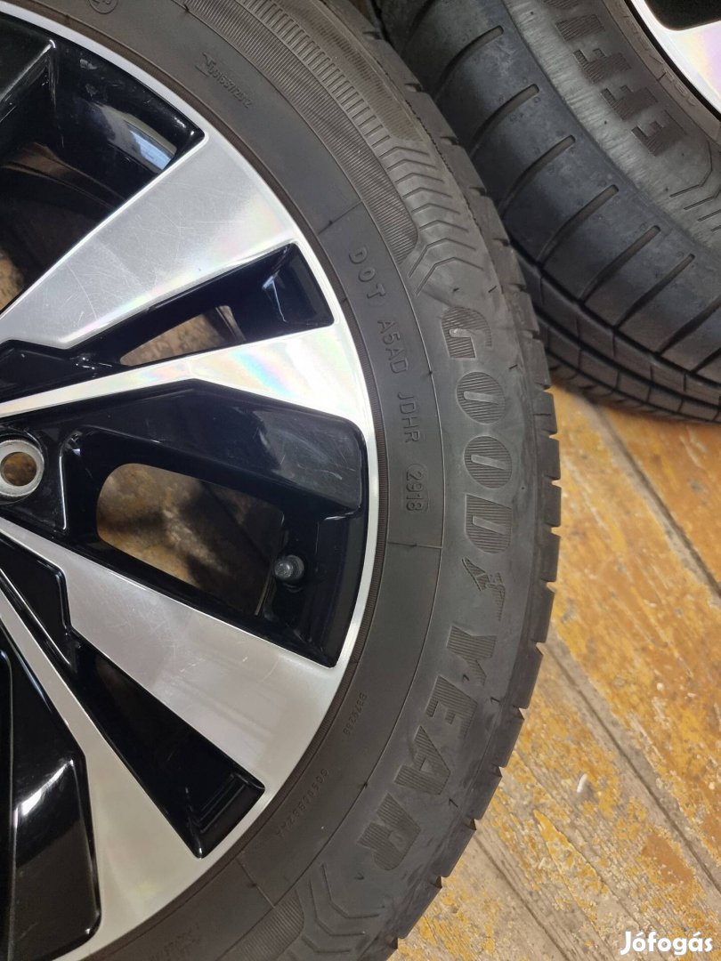 Volkswagen 5x100 15"-os alufelni szett 