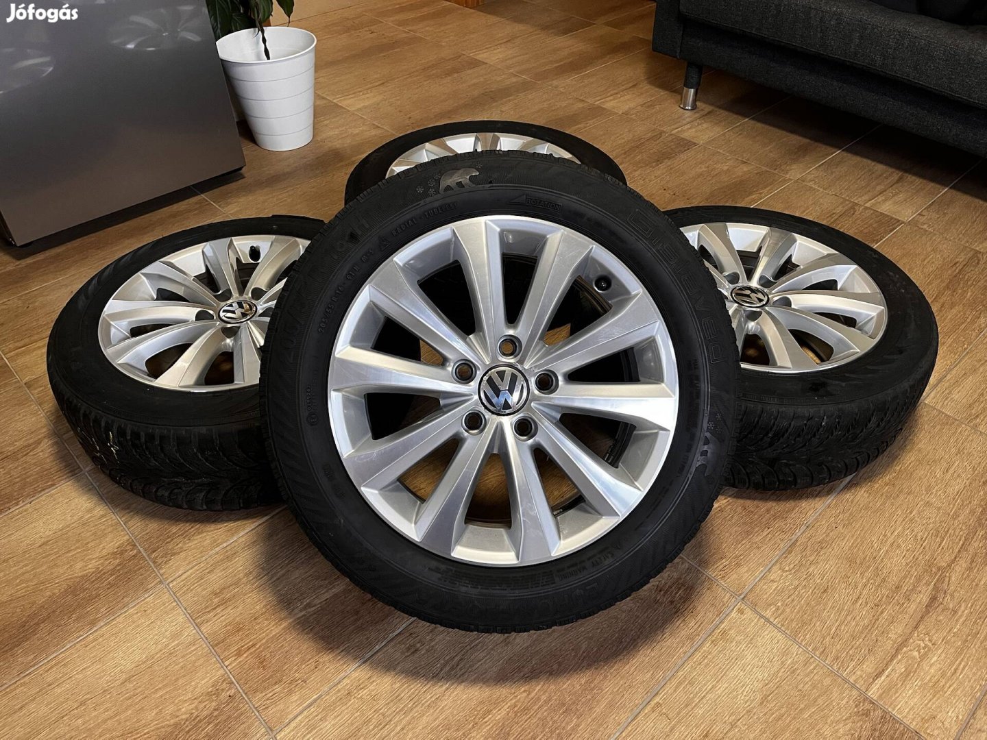 Volkswagen 5x112 R16 gyári alufelni szett téligumikkal!