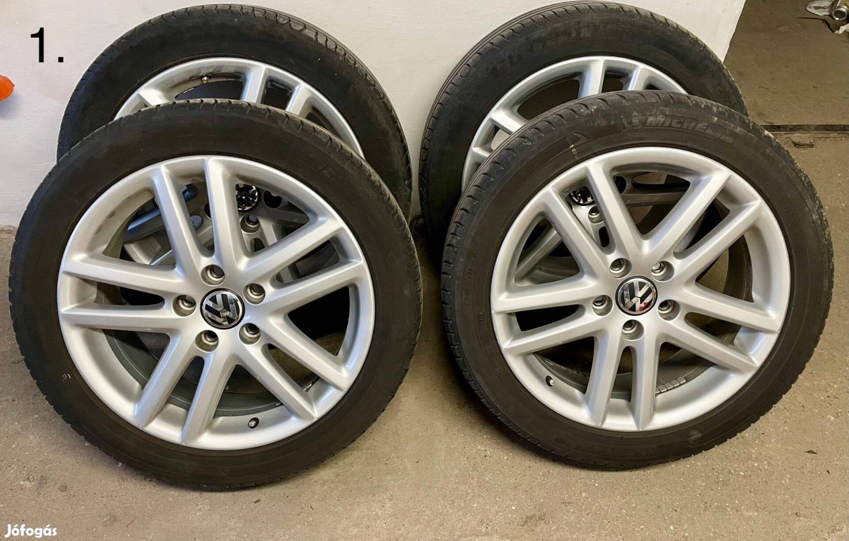 Volkswagen 5x112 R17 gyári alufelni nyárigumival