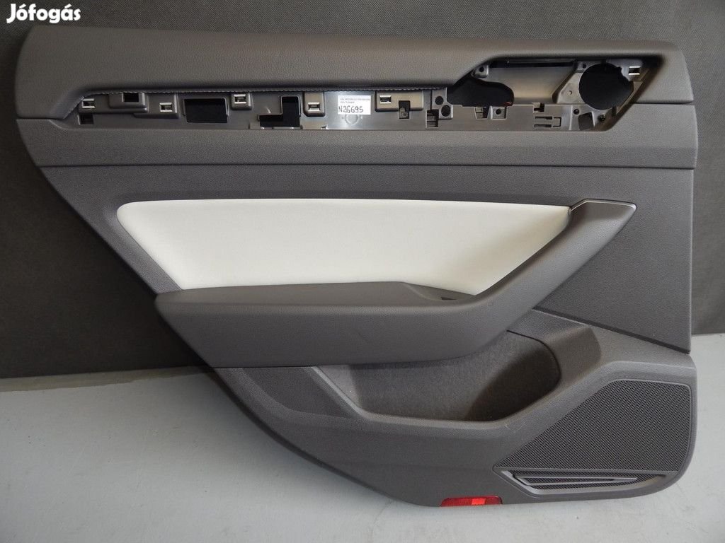 Volkswagen Arteon bal hátsó ajtókárpit 3G8867211