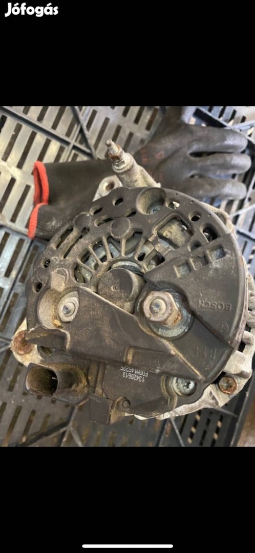 Volkswagen Audi 1.9 D generátor 0124 325 001 posta megoldható