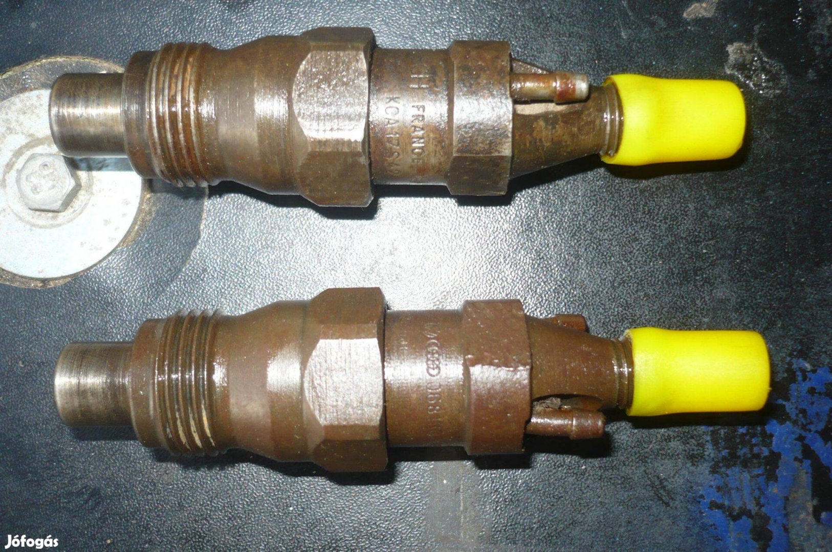 Volkswagen Audi 2 db porlasztó