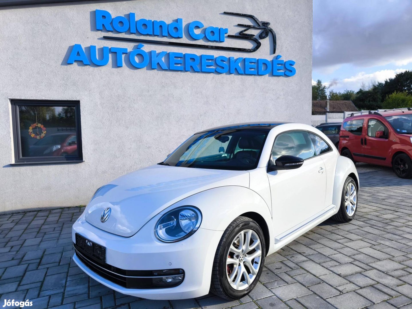 Volkswagen Beetle 2.0 TSI DSG Sport Bogárban az...