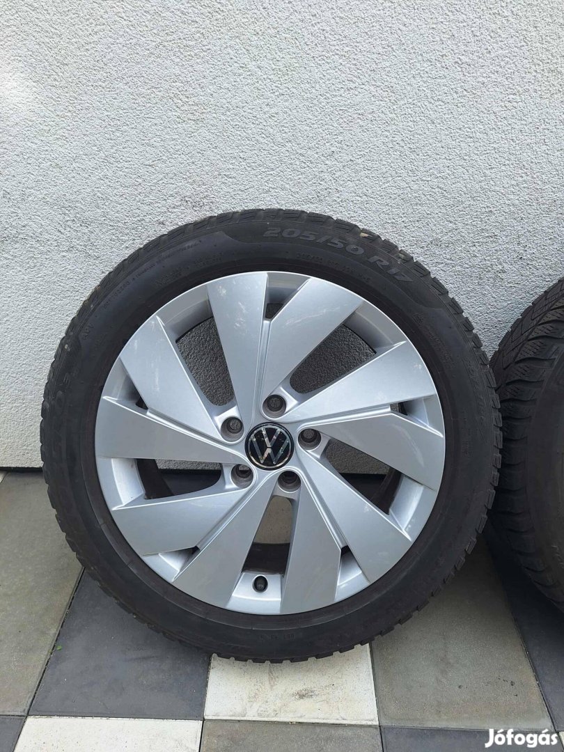 Volkswagen Belmont 17 colos felni téligumikkal Golf Jetta Touran 