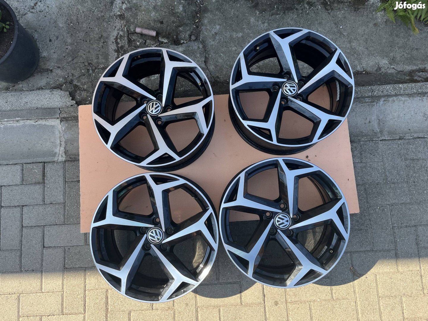 Volkswagen Bonneville 18" gyári alufelni