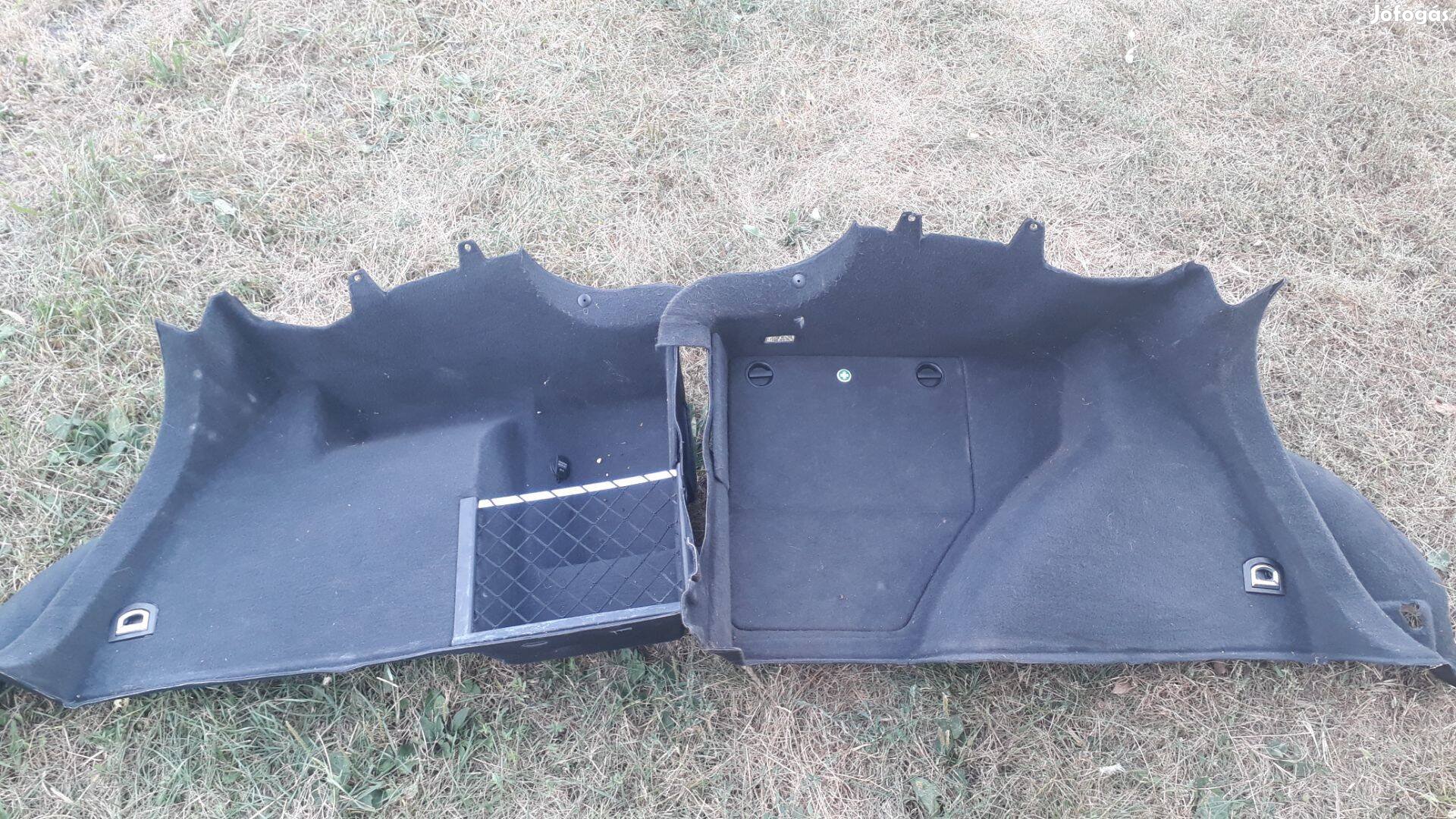 Volkswagen Bora csomagtér kárpit szedán