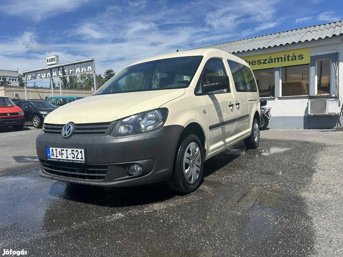 Volkswagen Caddy 1.6 CR TDI Bluemotion (7 szemé...