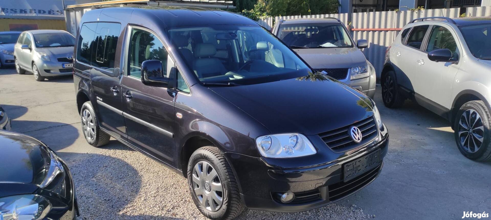 Volkswagen Caddy 1.6 Life LIFE Style 7személyes!!!