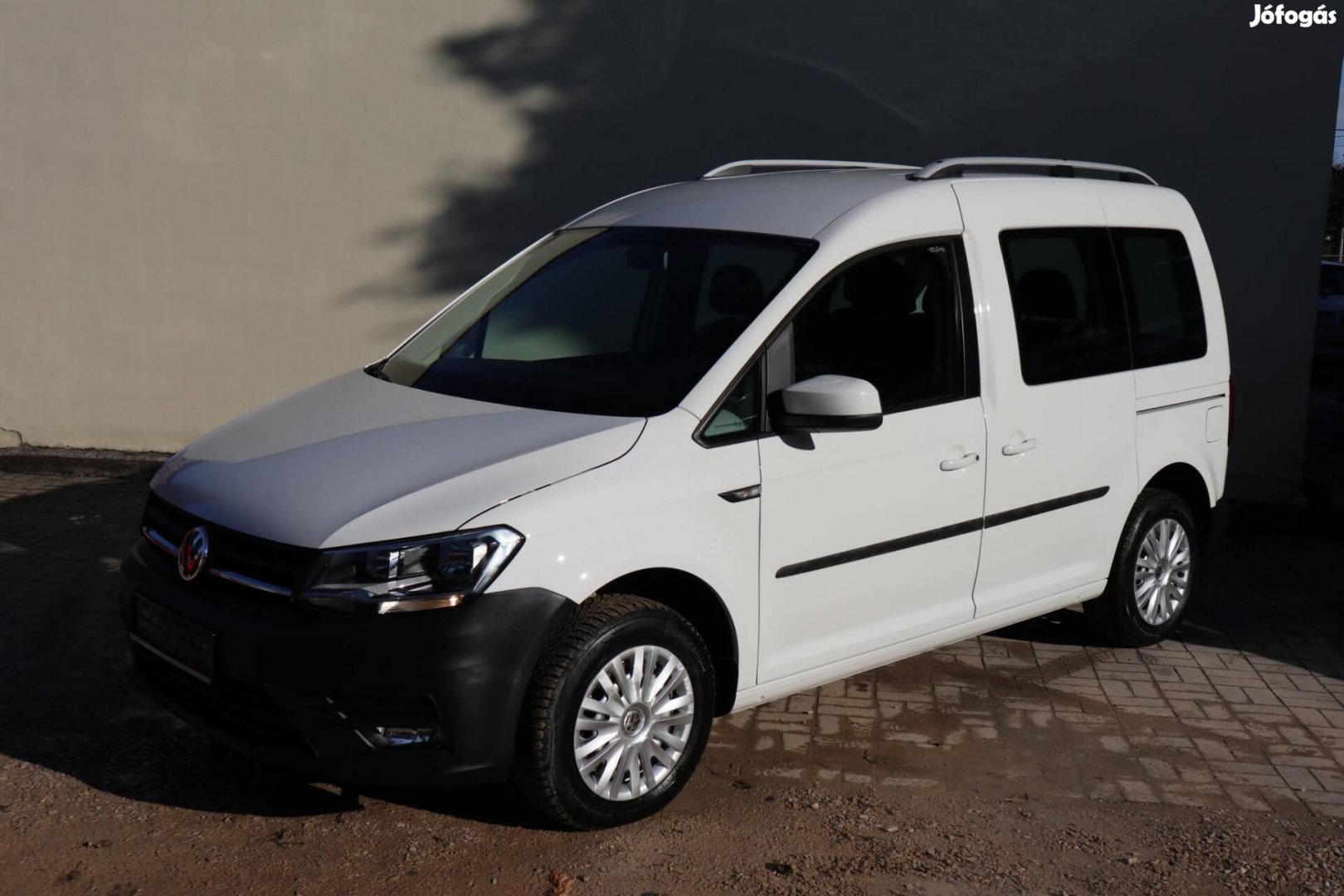 Volkswagen Caddy 2.0 TDI SCR BMT Family vezetet...