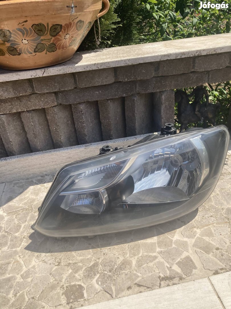 Volkswagen Caddy III. Bal oldali fényszóró (Tyc)