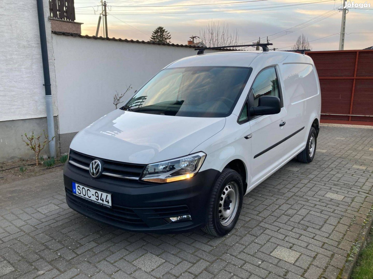 Volkswagen Caddy Maxi (1.9 dízel)