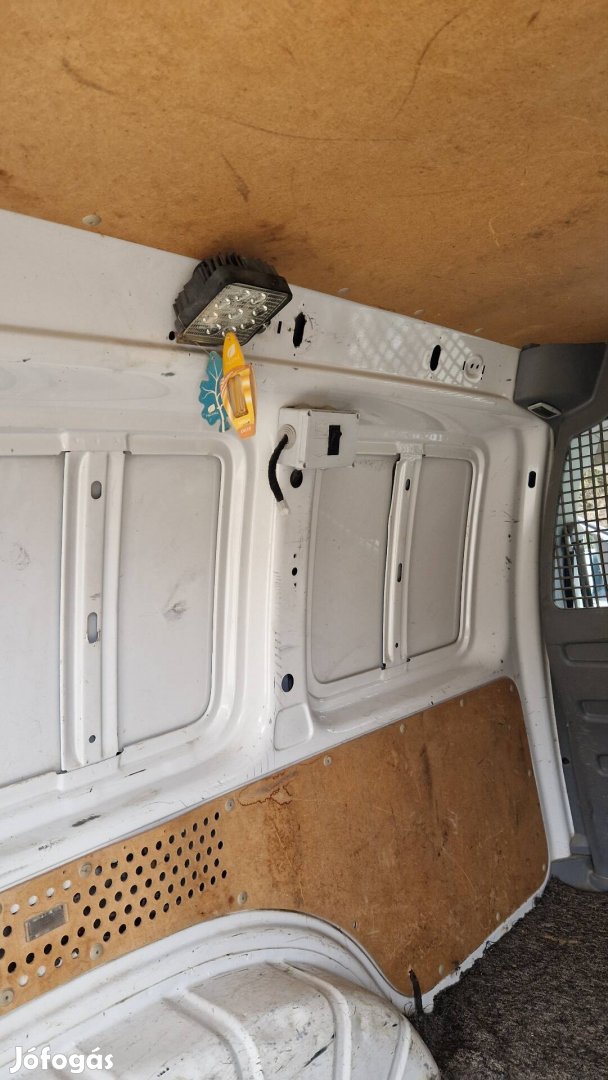 Volkswagen Caddy PD SDi 149000 km Vonóhorog 