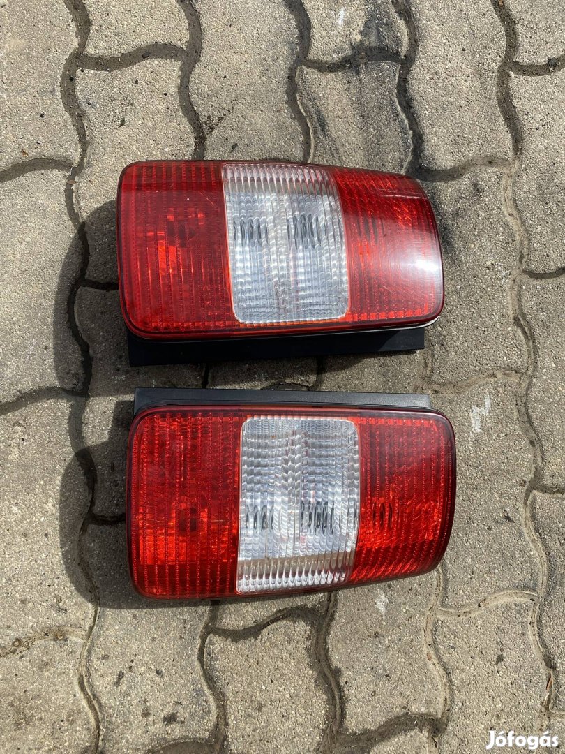 Volkswagen Caddy hátsó lámpa 
