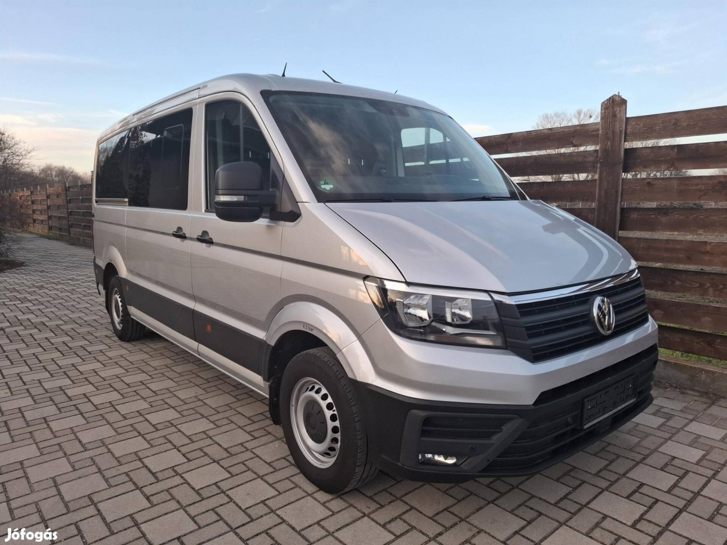 Volkswagen Crafter 6 személyes vagy irodabusz