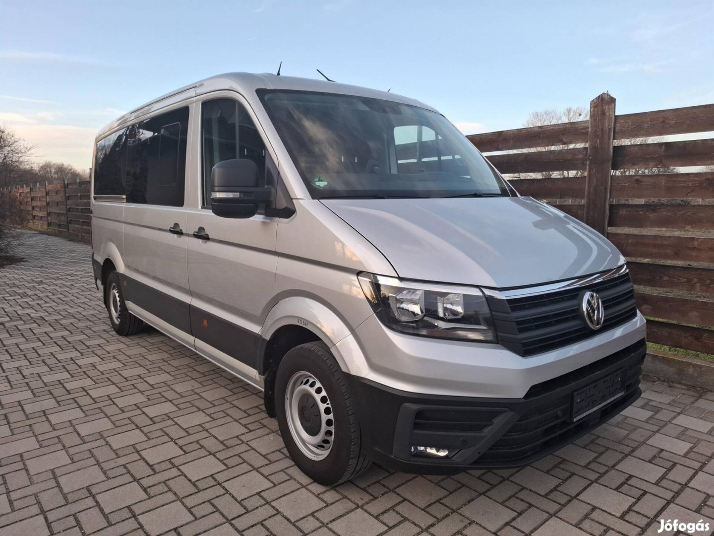 Volkswagen Crafter 6 személyes vagy irodabusz