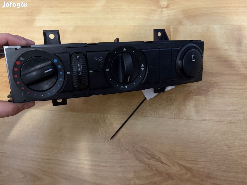 Volkswagen Crafter Fűtéskapcsoló 74553303