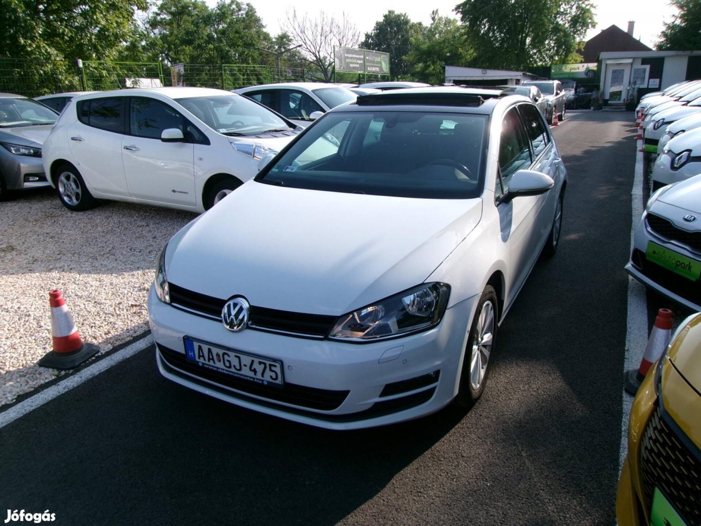 Volkswagen Golf 1.2 TSI Trendline Panoráma-AUT....